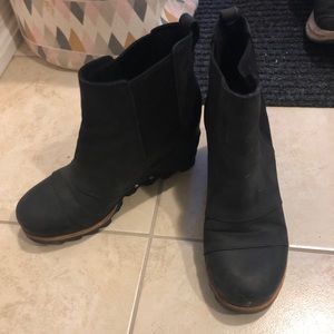 Excellent condition women’s sorel size 6.5
